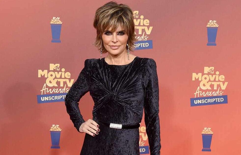 The Real Housewives of Beverly Hills star Lisa Rinna goes Christmas  shopping