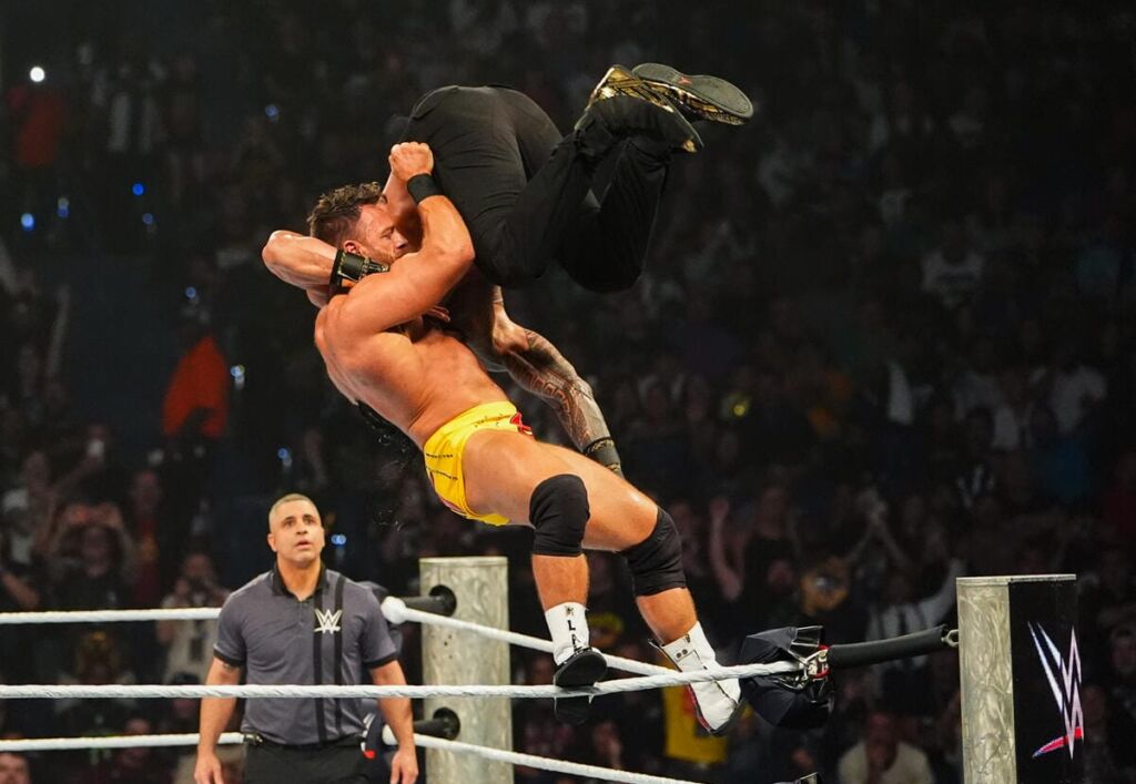LA Knight, Roman Reigns