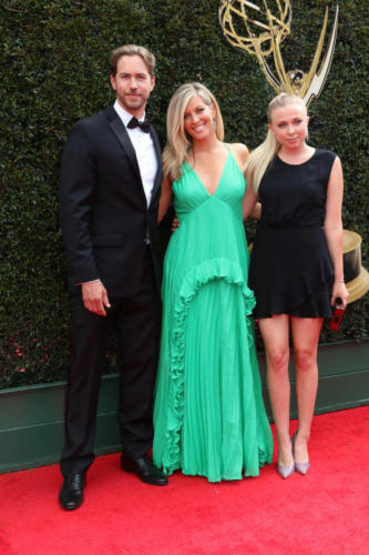 Looking good in green! GH's Laura Wright (Carly) with daughter, Lauren & her man, Wes Ramsey (Peter).
