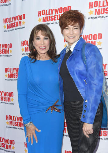 GH's Carolyn Hennesy strikes a pose with Kate.